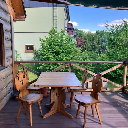 Semesterbostad Domek Pod Jarzebina
